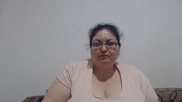 Snapshot of Nykyxo chatting on June 9, 2026, 8:37 am Nykyxo online show from June 9, 2026, 8:37 am