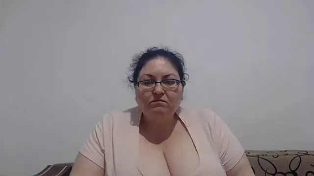 Snapshot of Nykyxo chatting on June 11, 2026, 1:20 pm Nykyxo online show from June 11, 2026, 1:20 pm
