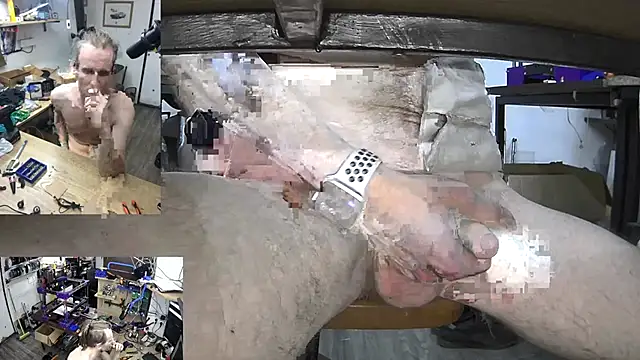 Snapshot of Happy_Michal chatting on December 23, 2024, 6:16 pm Happy Michal online show from December 23, 2024, 6:16 pm