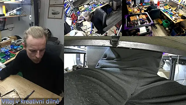 Snapshot of Happy_Michal chatting on January 4, 2025, 12:59 pm Happy Michal online show from January 4, 2025, 12:59 pm