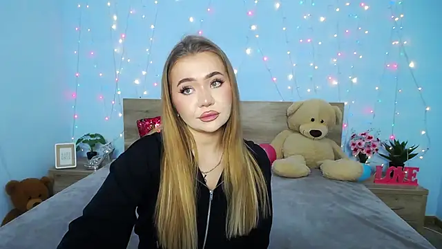 StacyYellig online show from January 14, 2025, 11:05 pm