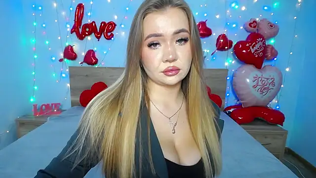 StacyYellig online show from February 17, 2025, 12:05 pm