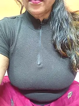 CUTE SOPHIA- online show from February 8, 2025, 10:08 pm