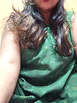 CUTE SOPHIA- online show from March 9, 2025, 5:33 am