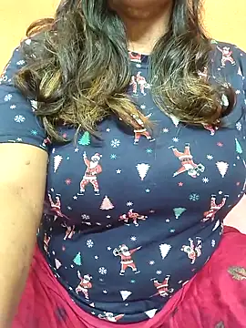 CUTE SOPHIA- online show from March 19, 2025, 8:00 pm