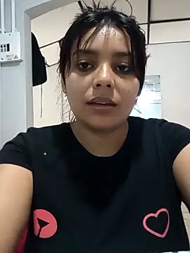 stefanie010 online show from February 13, 2025, 3:24 pm