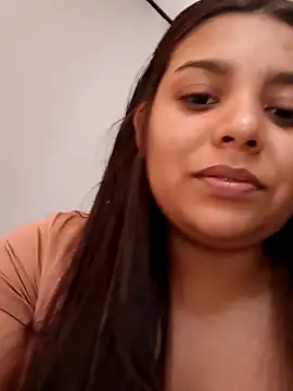 stefanie010 online show from December 21, 2025, 4:58 pm