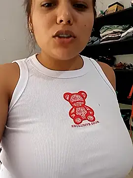 stefanie010 online show from February 22, 2026, 5:11 pm