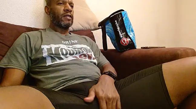 elmorenazost online show from February 4, 2025, 3:33 am