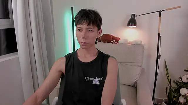 kim lian21 online show from December 14, 2025, 10:42 am