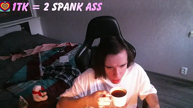 Snapshot of izilizi_23 chatting on January 18, 2026, 1:15 pm izilizi 23 online show from January 18, 2026, 1:15 pm