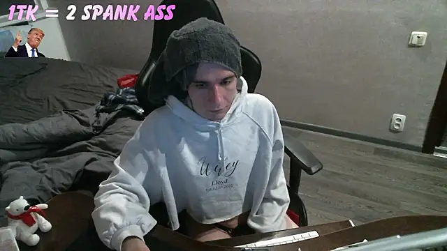 izilizi 23 online show from March 16, 2026, 4:33 pm