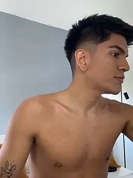 santiago 01 online show from November 30, 2025, 4:00 pm