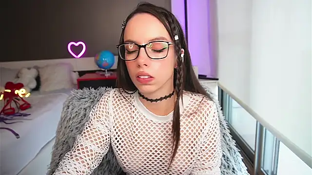 Snapshot of Dayna_Nebula chatting on February 20, 2025, 10:27 am Dayna Nebula online show from February 20, 2025, 10:27 am