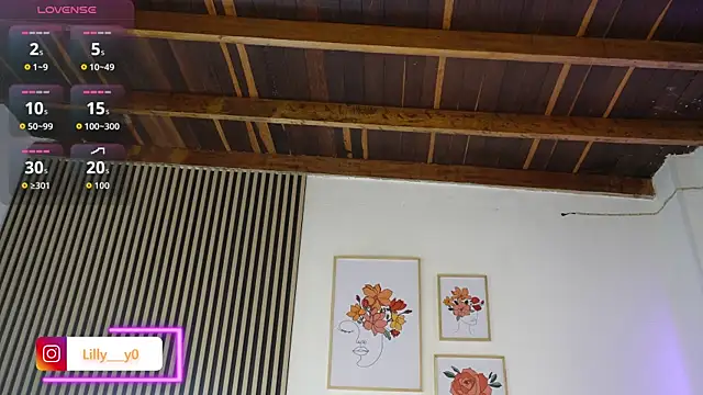 LillyDolls23 online show from November 20, 2025, 12:49 pm