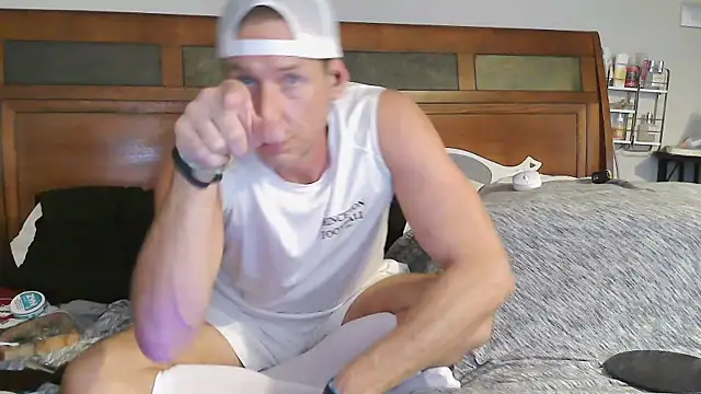 Snapshot of Obi-Spun-Kenobi chatting on October 16, 2025, 10:33 pm Obi-Spun-Kenobi online show from October 16, 2025, 10:33 pm