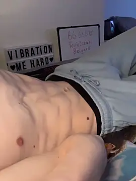 Snapshot of secret_dream415 chatting on February 15, 2026, 8:05 pm secret dream415 online show from February 15, 2026, 8:05 pm