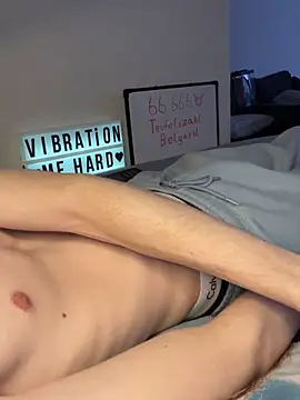 secret dream415 online show from April 4, 2026, 7:55 pm