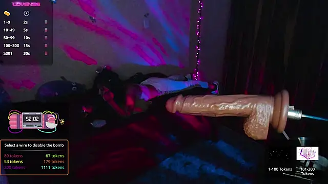 kim saenz20 online show from February 11, 2025, 2:57 am