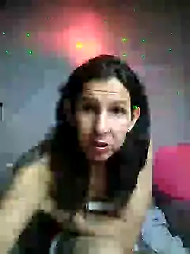 Cameron puppy online show from December 18, 2025, 4:51 am