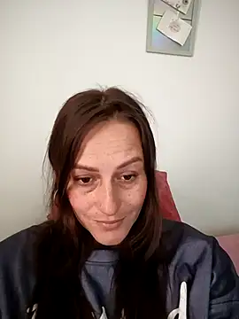 Snapshot of JadeHiilton chatting on September 24, 2025, 8:45 pm JadeHiilton online show from September 24, 2025, 8:45 pm