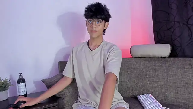 Alan26  online show from March 15, 2025, 9:16 pm