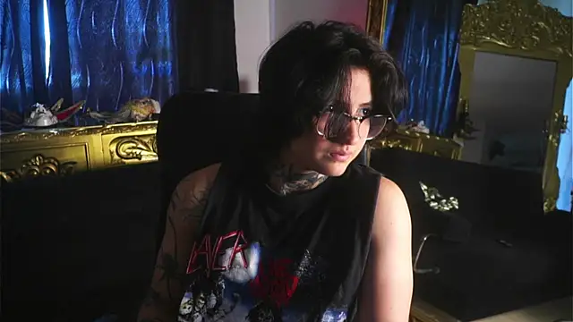 dantecoppolaa  online show from January 10, 2025, 5:45 pm