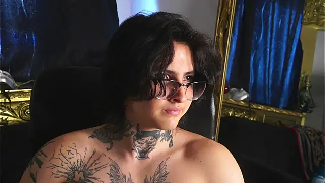 dantecoppolaa  online show from January 12, 2025, 8:14 pm