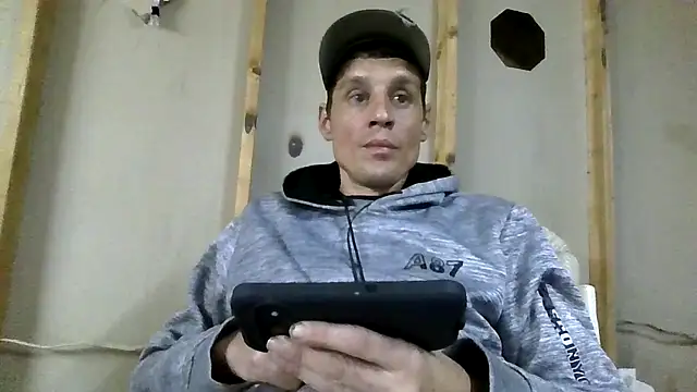 KeithLowry online show from November 1, 2025, 9:11 am