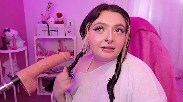 Sachi Meow online show from April 13, 2026, 7:08 pm