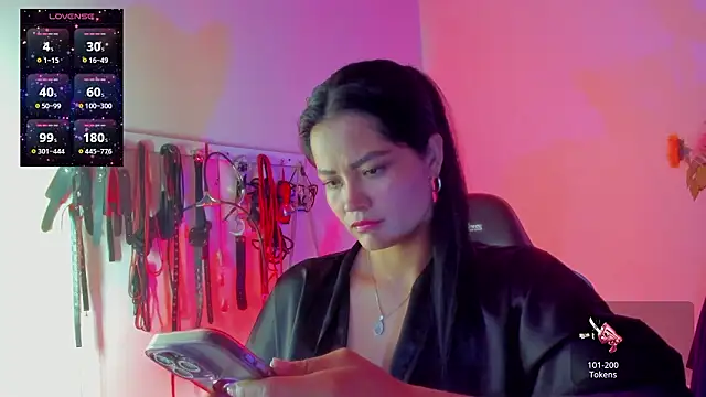 scarlet-kennedy98 online show from March 17, 2026, 8:12 pm