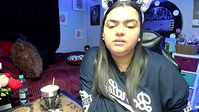 Luise Meyrink online show from April 8, 2026, 3:50 am