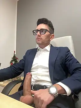 masterboss  online show from December 19, 2024, 1:07 pm