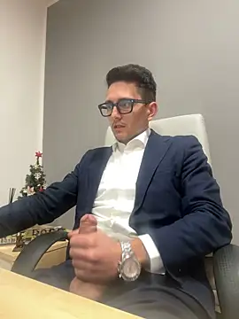 masterboss  online show from January 7, 2025, 1:03 pm