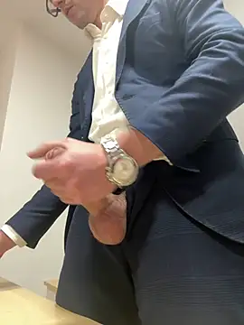 masterboss  online show from February 17, 2025, 7:53 pm