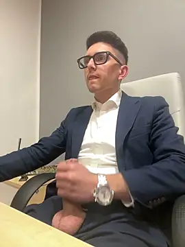 masterboss  online show from March 12, 2025, 7:59 pm