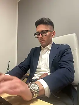 masterboss  online show from March 13, 2025, 12:46 pm