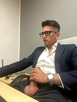 masterboss  online show from October 13, 2025, 11:32 am