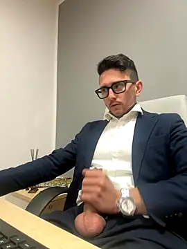 masterboss  online show from November 28, 2025, 1:25 pm