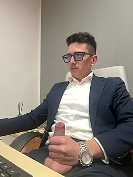 masterboss  online show from March 18, 2026, 12:52 pm