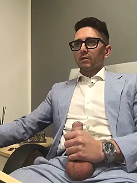 masterboss  online show from April 16, 2026, 11:55 am