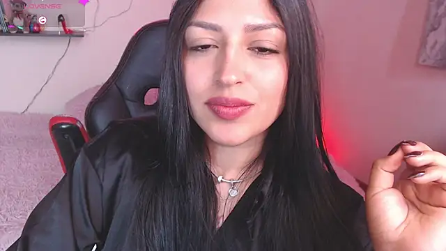 MissDennise online show from September 10, 2025, 5:35 pm