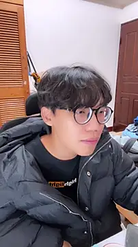 Snapshot of hihi0169 chatting on January 6, 2026, 2:32 pm hihi0169 online show from January 6, 2026, 2:32 pm