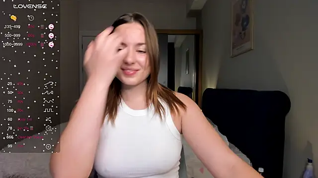 Snapshot of ThreeshaWhite chatting on February 25, 2025, 5:04 pm ThreeshaWhite online show from February 25, 2025, 5:04 pm