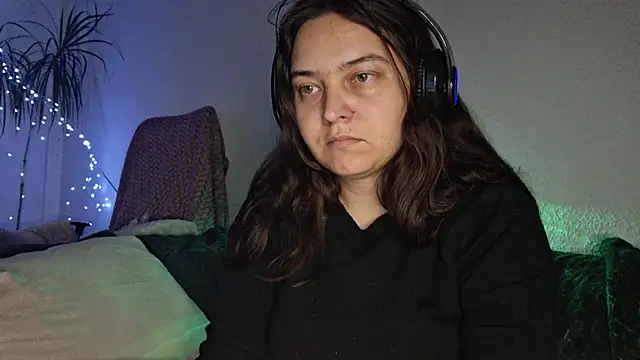 Cyndee Winter online show from November 29, 2025, 9:51 pm