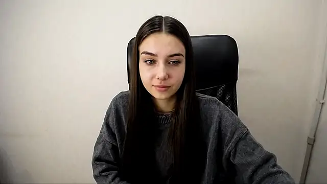 Lili magic online show from October 25, 2025, 7:27 am