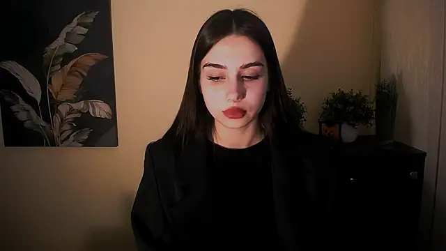 Lili magic online show from October 31, 2025, 12:06 pm