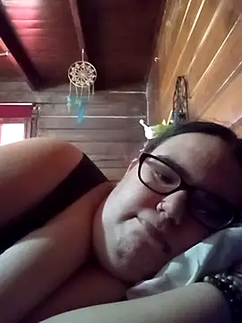 gatitabuena-90 online show from April 17, 2026, 9:45 am