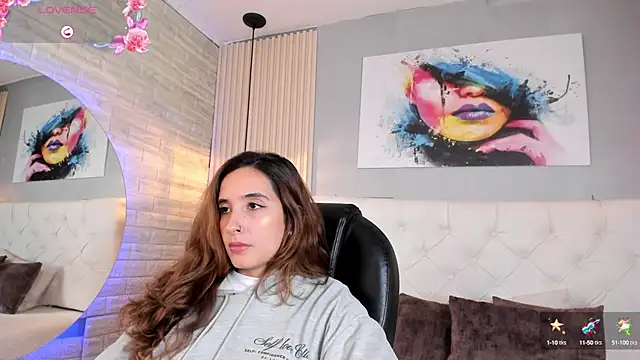 emma  smith1 online show from September 9, 2025, 12:15 pm