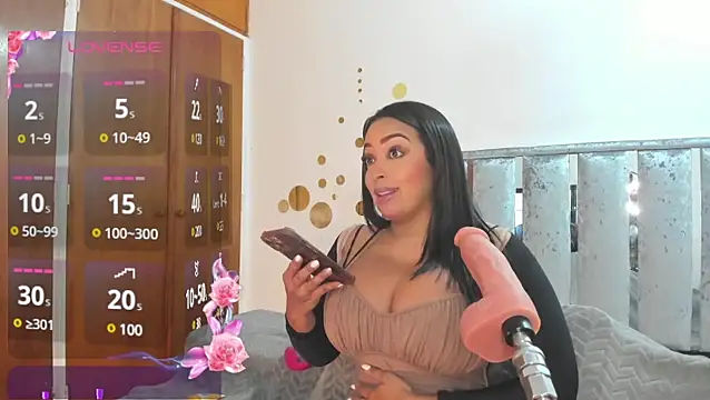 charlottelover21 online show from January 6, 2025, 11:52 pm